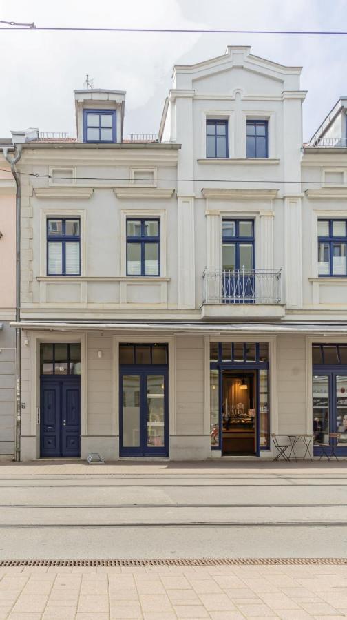 Modernes Apartment - Zentral, Ruhig, Wlan, Netflix, Kueche, Schreibtisch, Parkplatz, Waschtrockner Cottbus Buitenkant foto